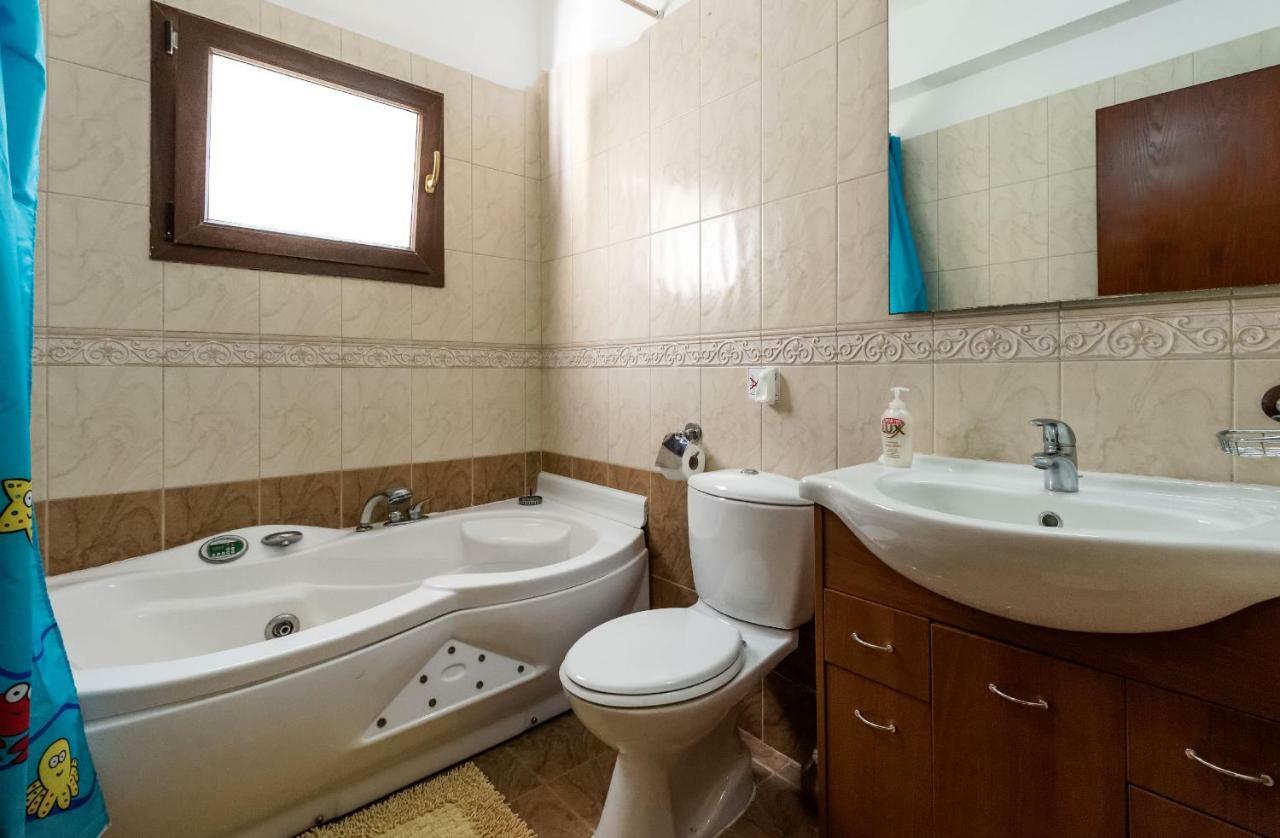 Polis Villa Tsikkos Tria מראה חיצוני תמונה
